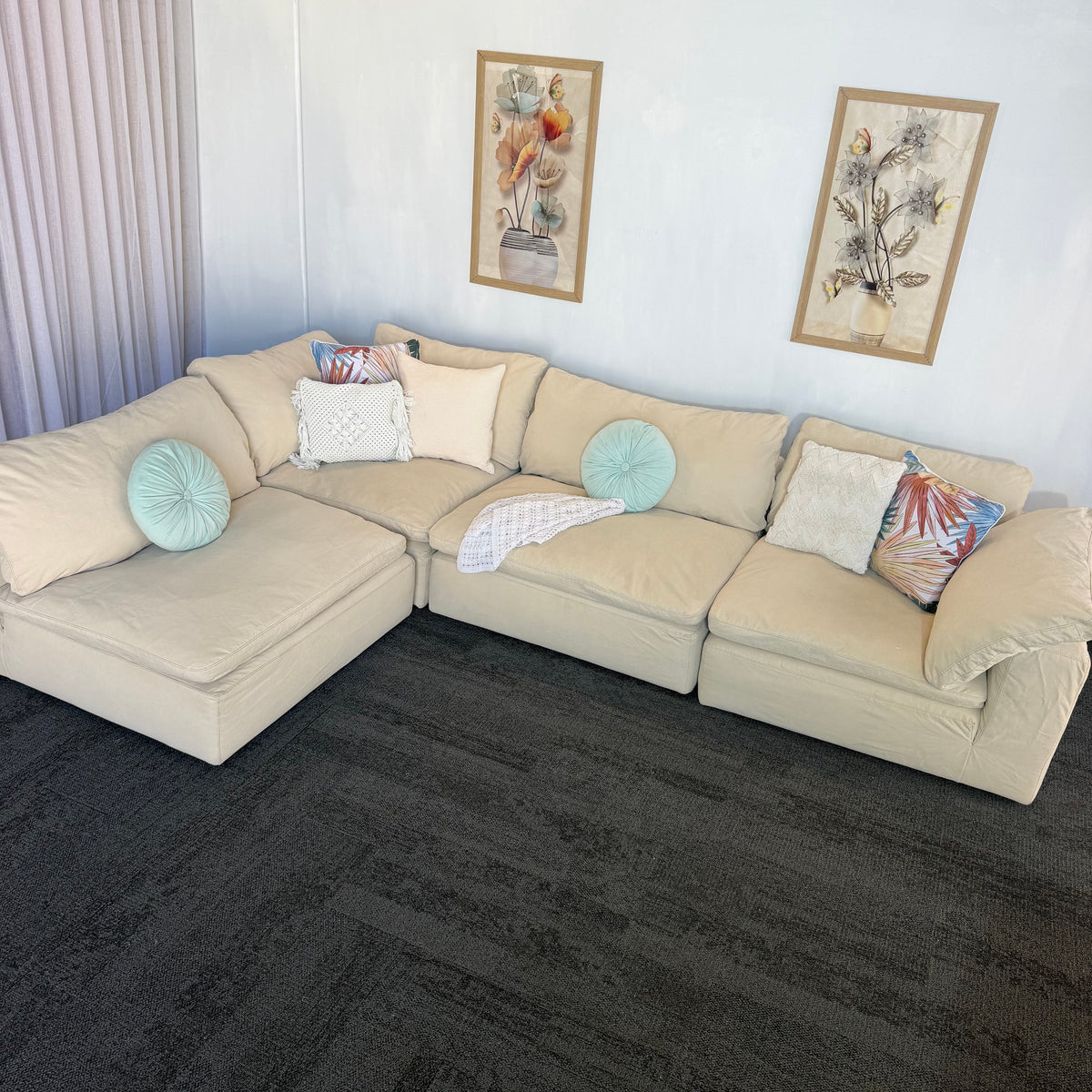 Harvey Norman – 4 Piece Modular Cloud Couch