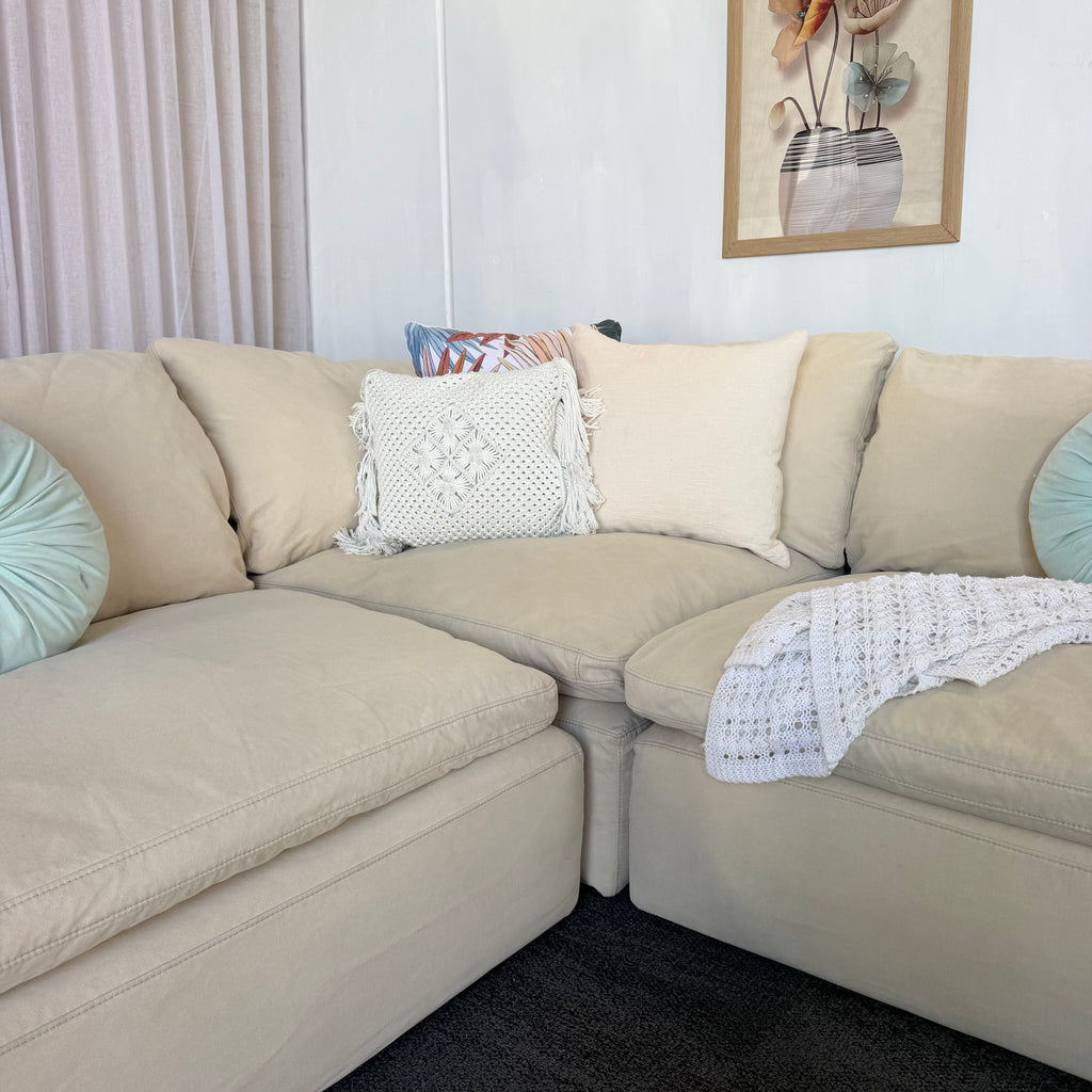 Harvey Norman – 4 Piece Modular Cloud Couch