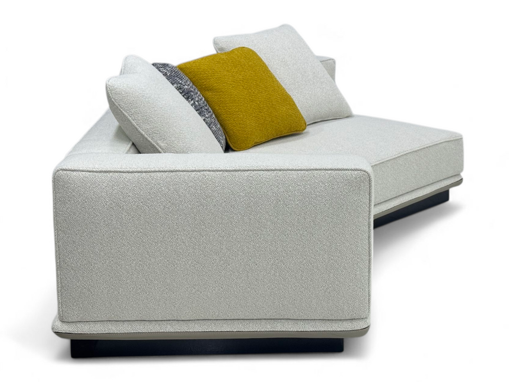 Stratus Sofa Luxury Collection