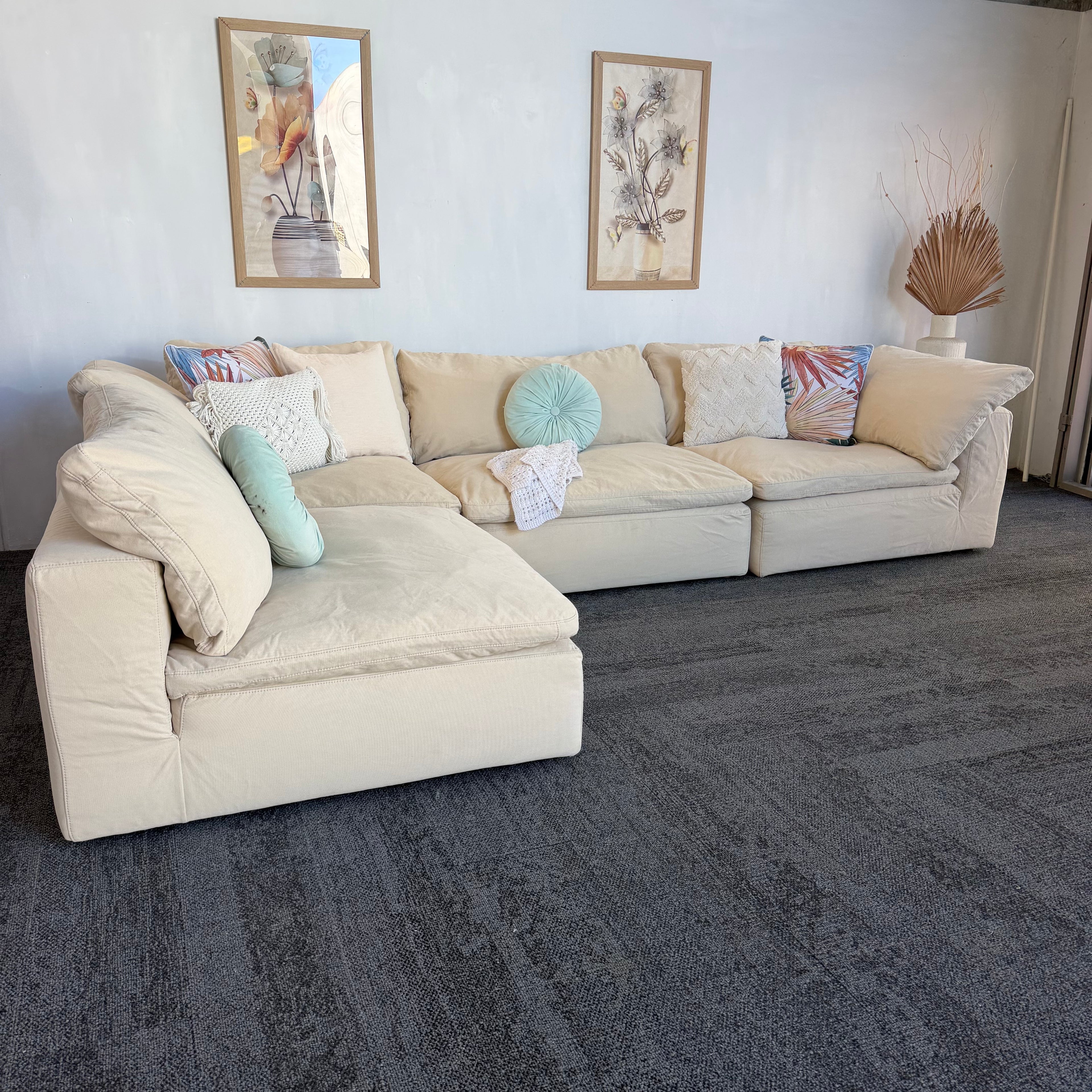 Harvey Norman – 4 Piece Modular Cloud Couch