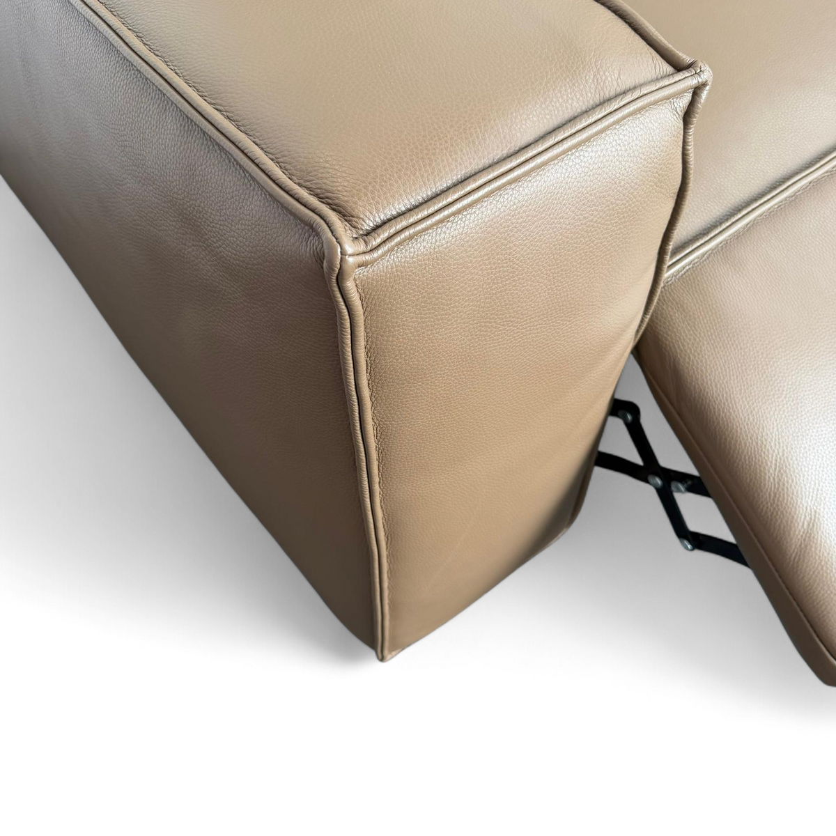 Prestige Recliner Sofa — Premium Leather 3.5 Seater